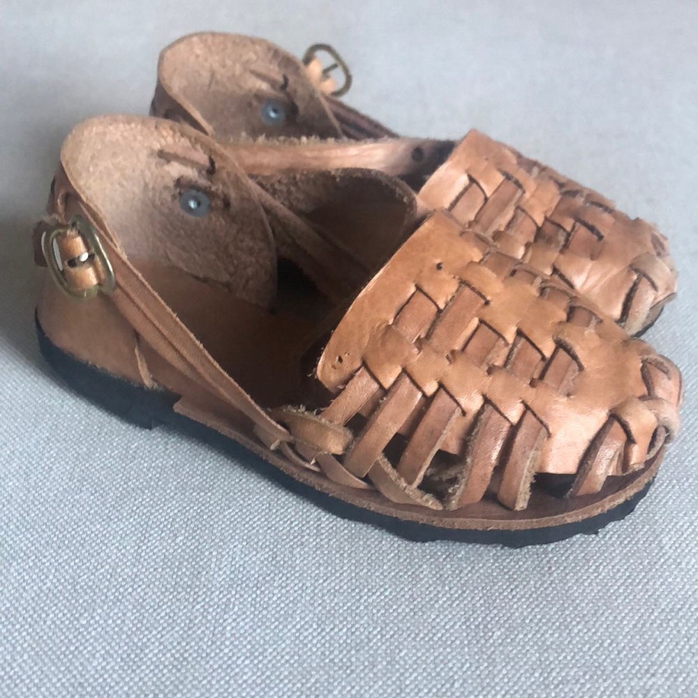 Humble Hilo children’s huaraches